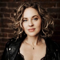 Tara Fox Headshot Tara Fox Headshot