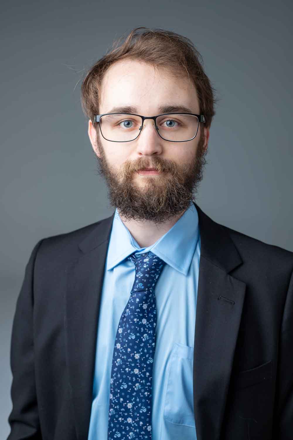 Profile Picture: 300w x 400h