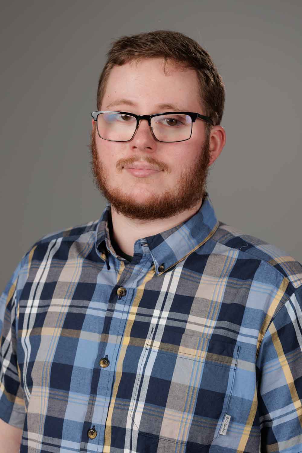 Profile Picture: 300w x 400h