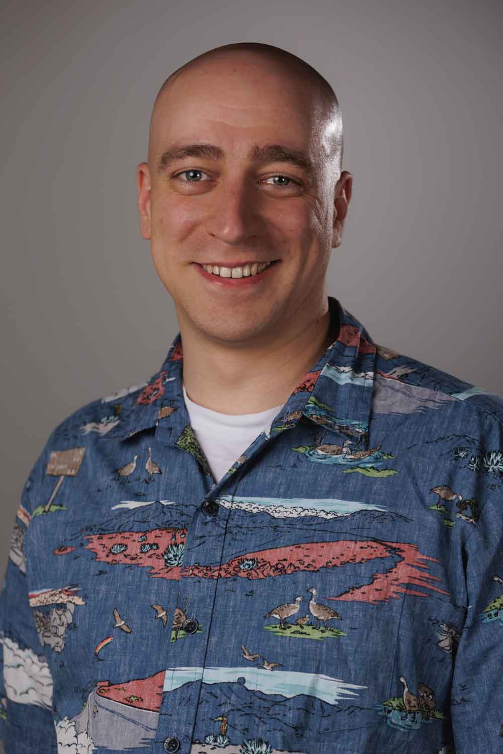 Profile Picture: 300w x 400h