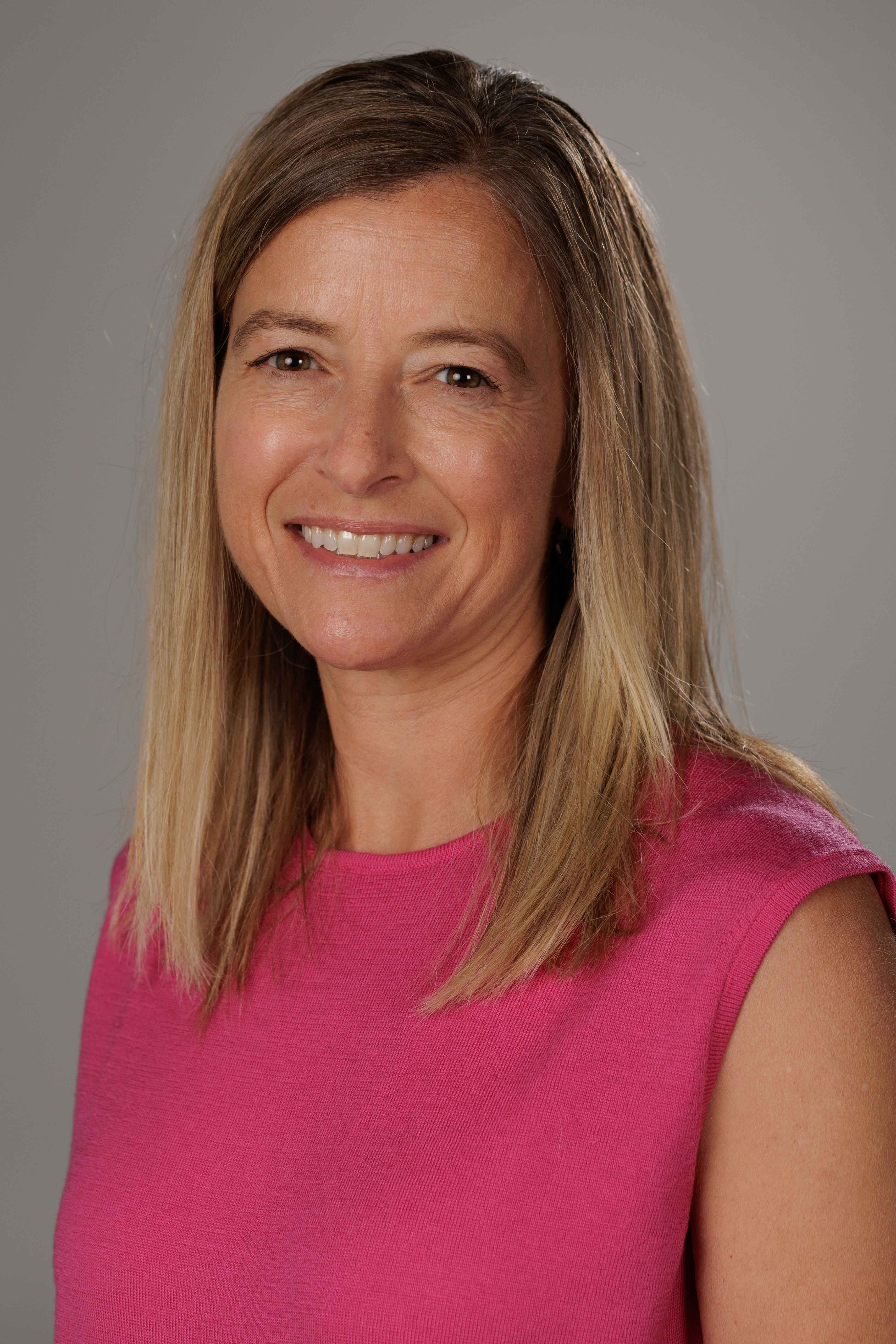 Profile Picture: 300w x 400h